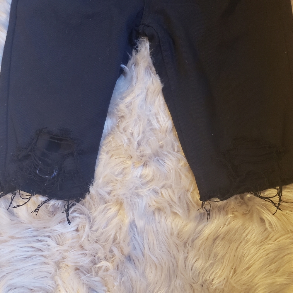 Men distressed shorts